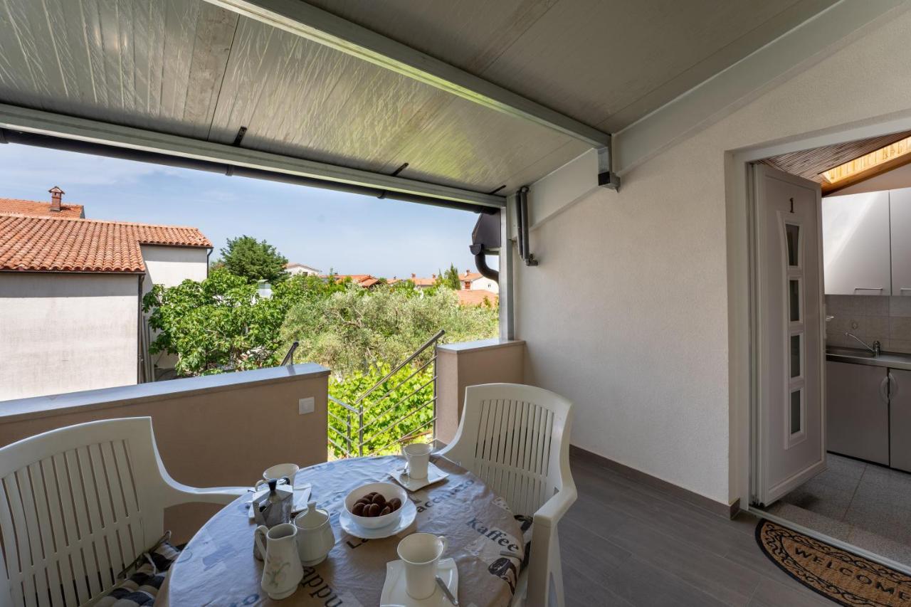 Apartmani Mirela Banjole Exterior photo