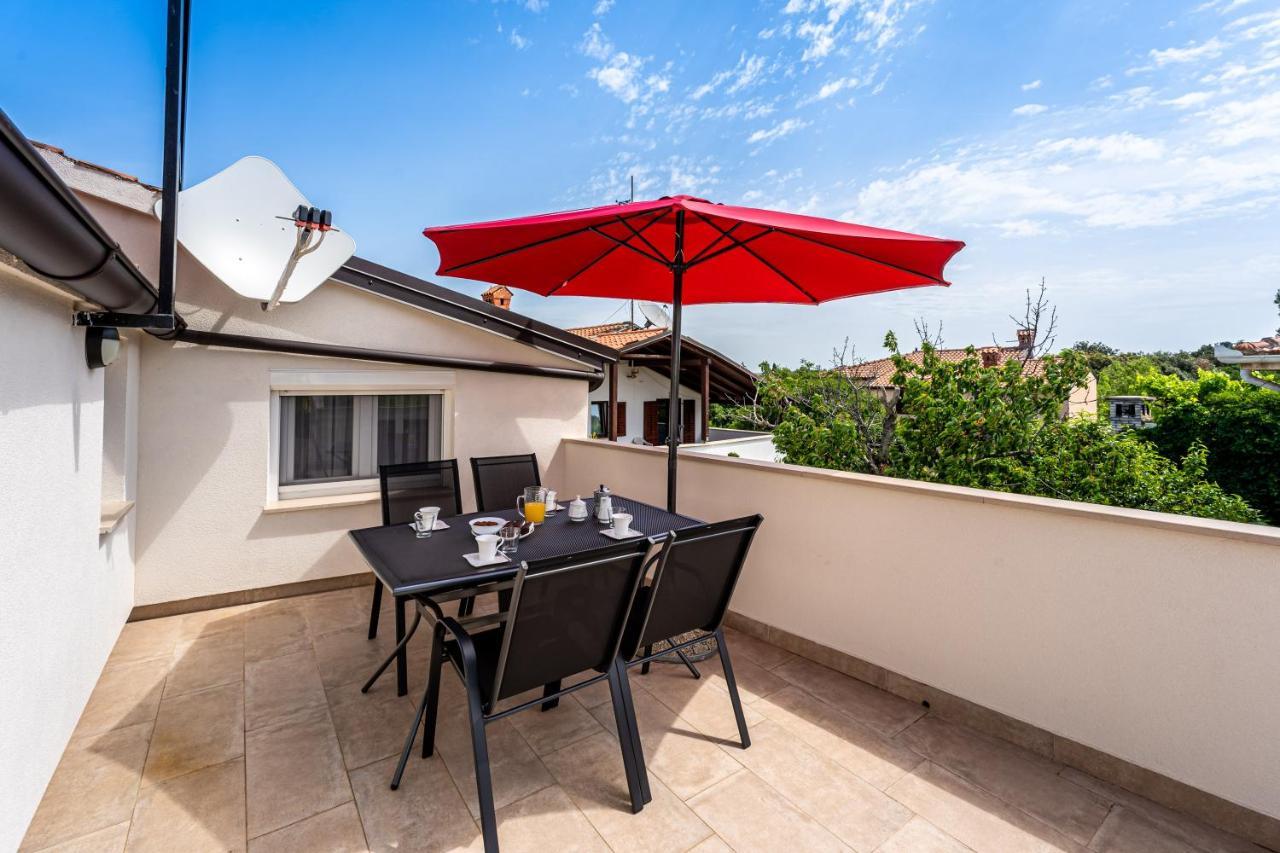 Apartmani Mirela Banjole Exterior photo