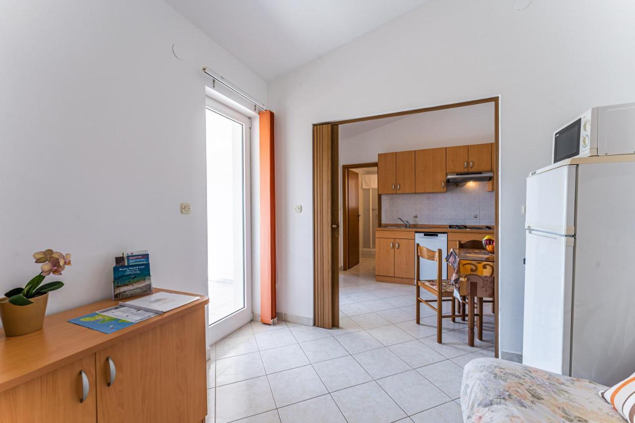 Apartmani Mirela Banjole Exterior photo