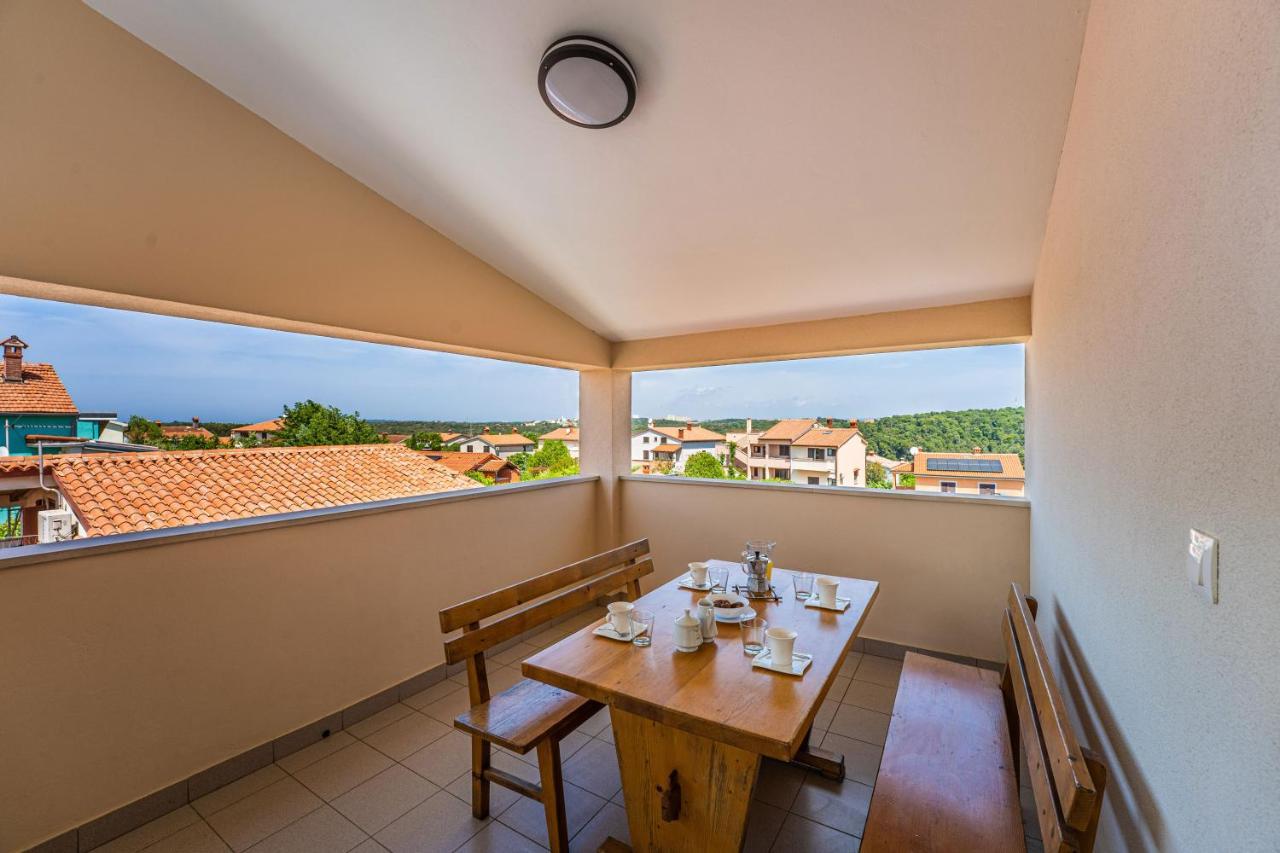 Apartmani Mirela Banjole Exterior photo